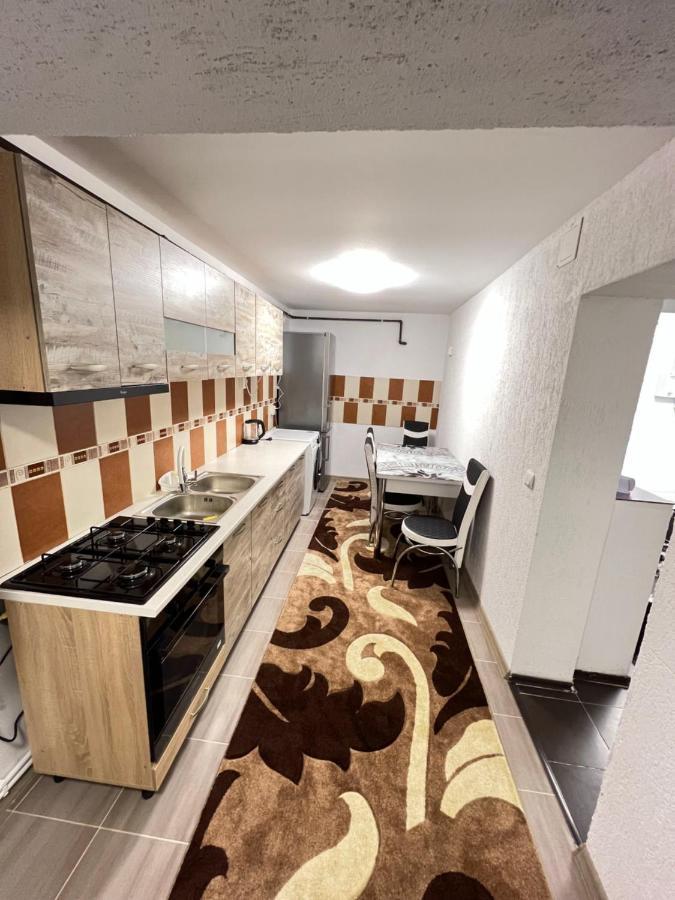 شقة Lupeni   في Jas Apartament المظهر الخارجي الصورة